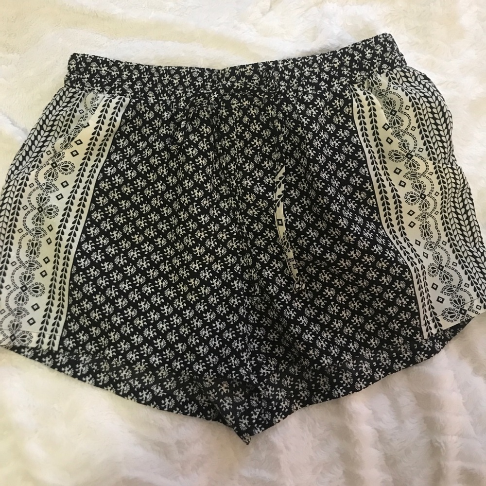 Patterned shorts